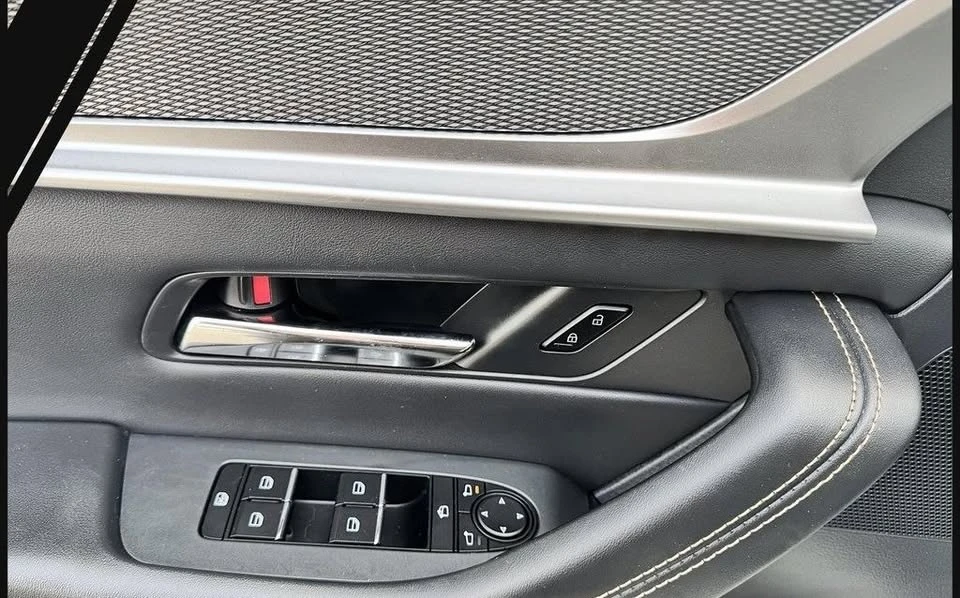 2025 Mazda CX-90 - Image 13 of 20