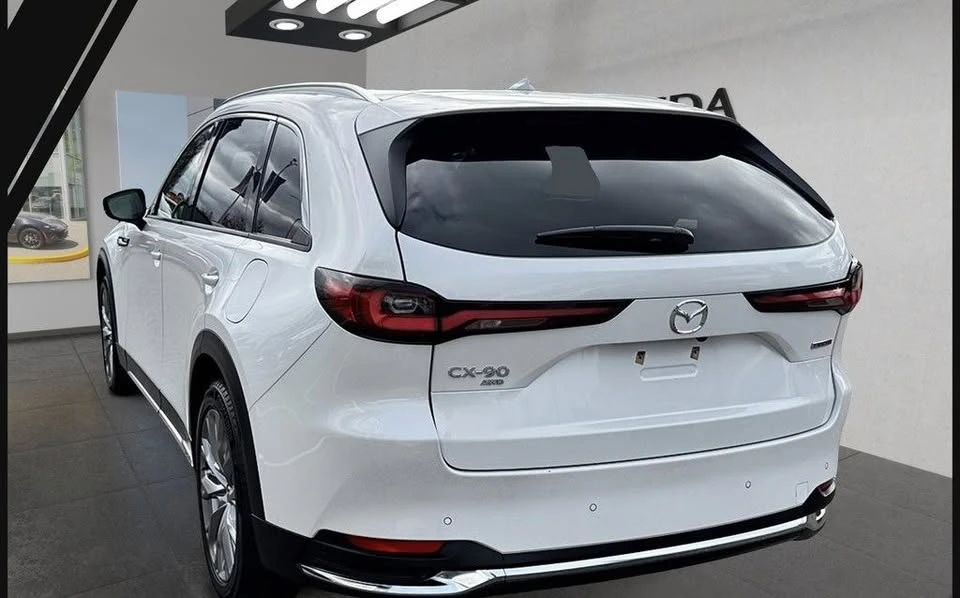 2025 Mazda CX-90 - Image 3 of 20
