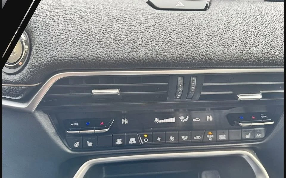2025 Mazda CX-90 - Image 19 of 20