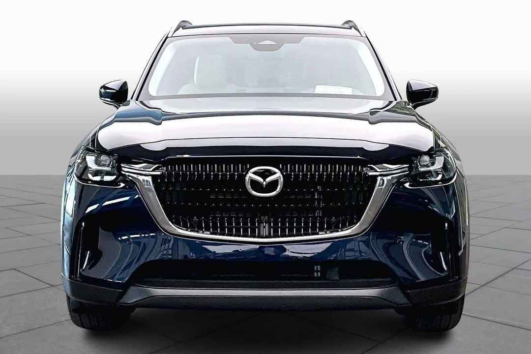 2025 Mazda CX-90 - Image 4 of 12