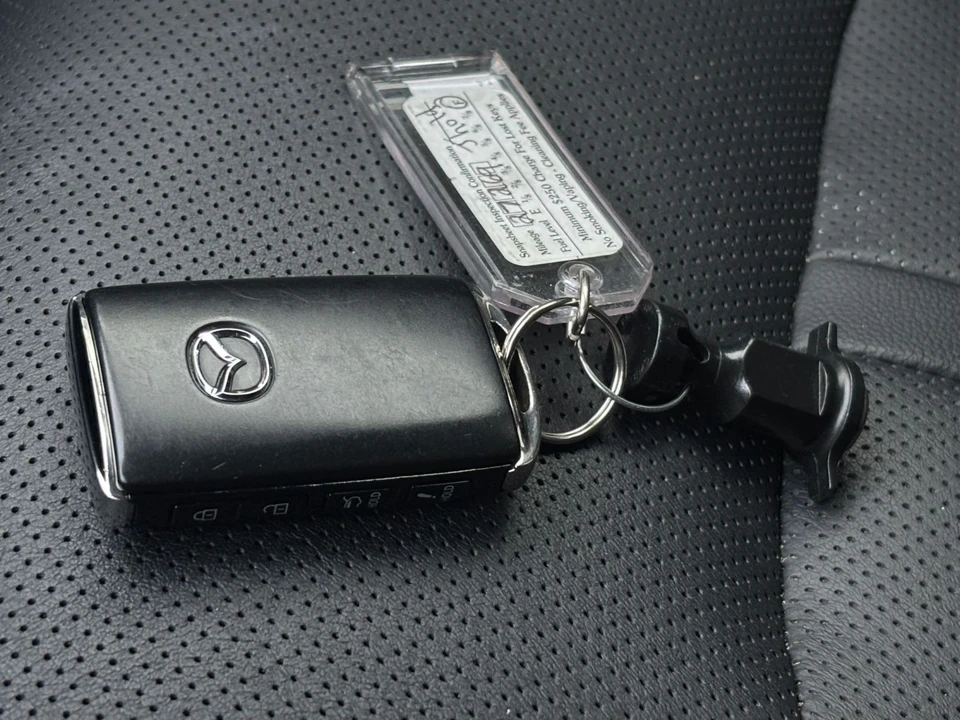2025 Mazda CX-90 - Image 23 of 31