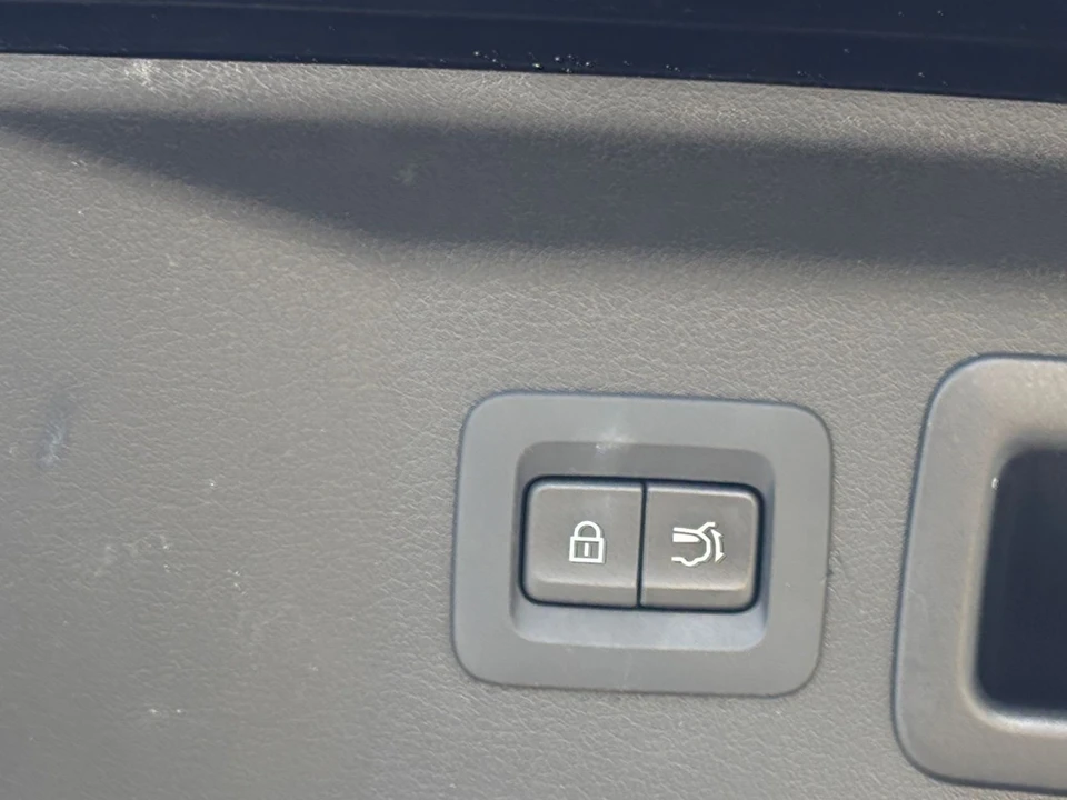 2025 Mazda CX-90 - Image 20 of 31