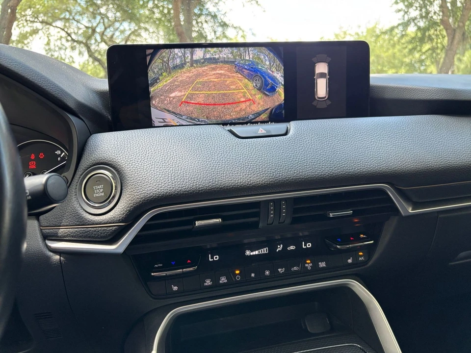 2025 Mazda CX-90 - Image 16 of 31