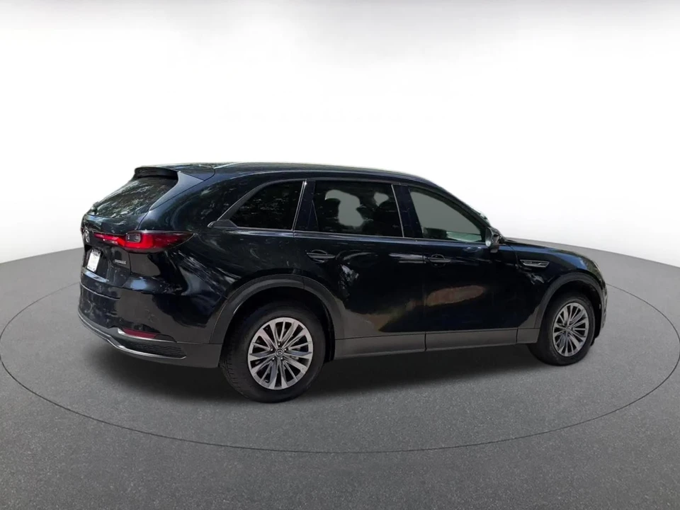 2025 Mazda CX-90 - Image 14 of 31