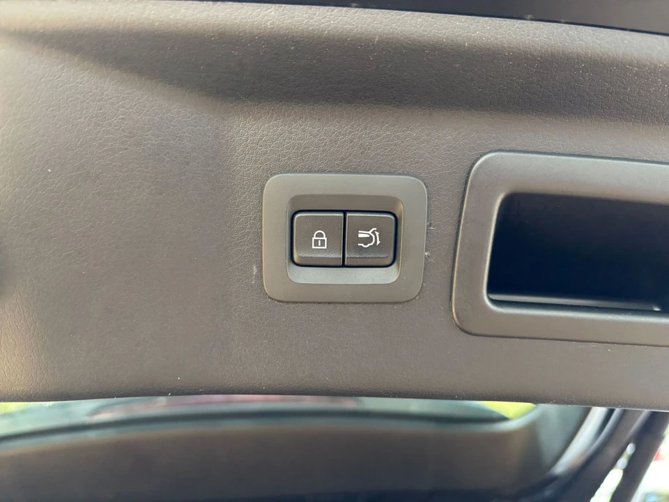 2025 Mazda CX-90 - Image 22 of 31