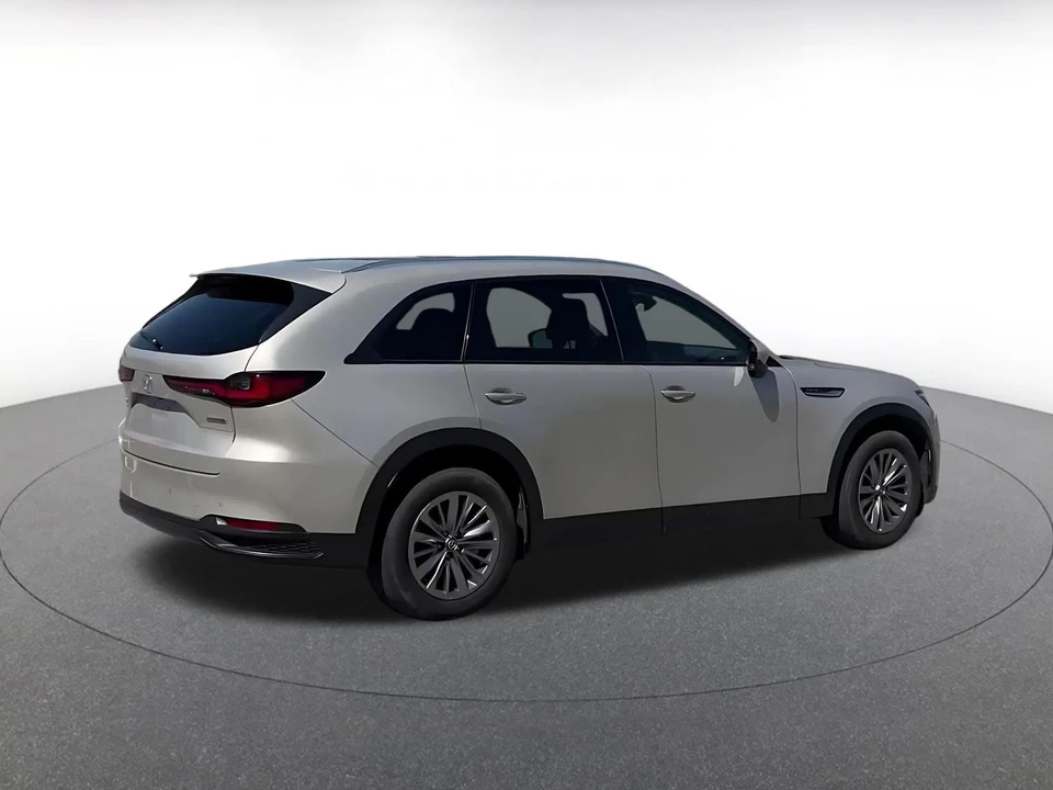 2025 Mazda CX-90 - Image 12 of 31