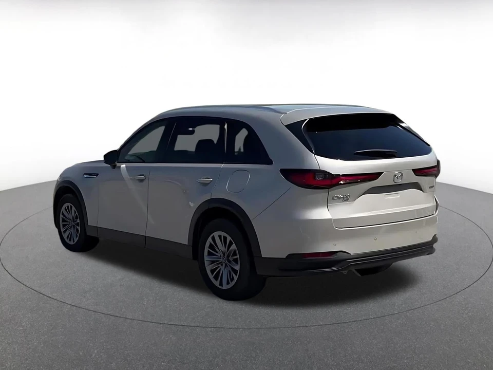 2025 Mazda CX-90 - Image 9 of 31