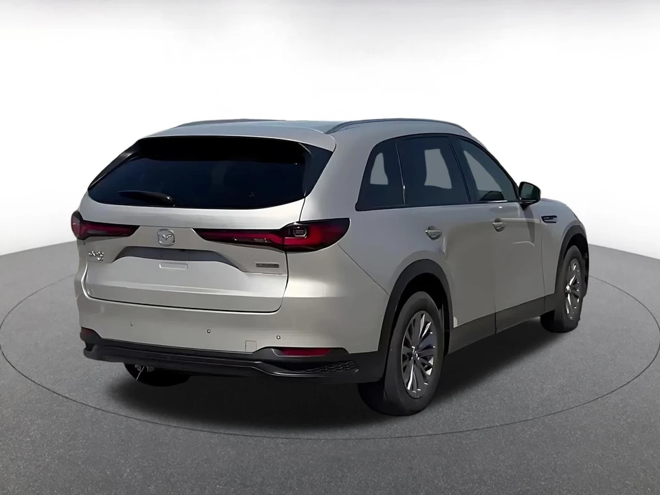 2025 Mazda CX-90 - Image 11 of 31