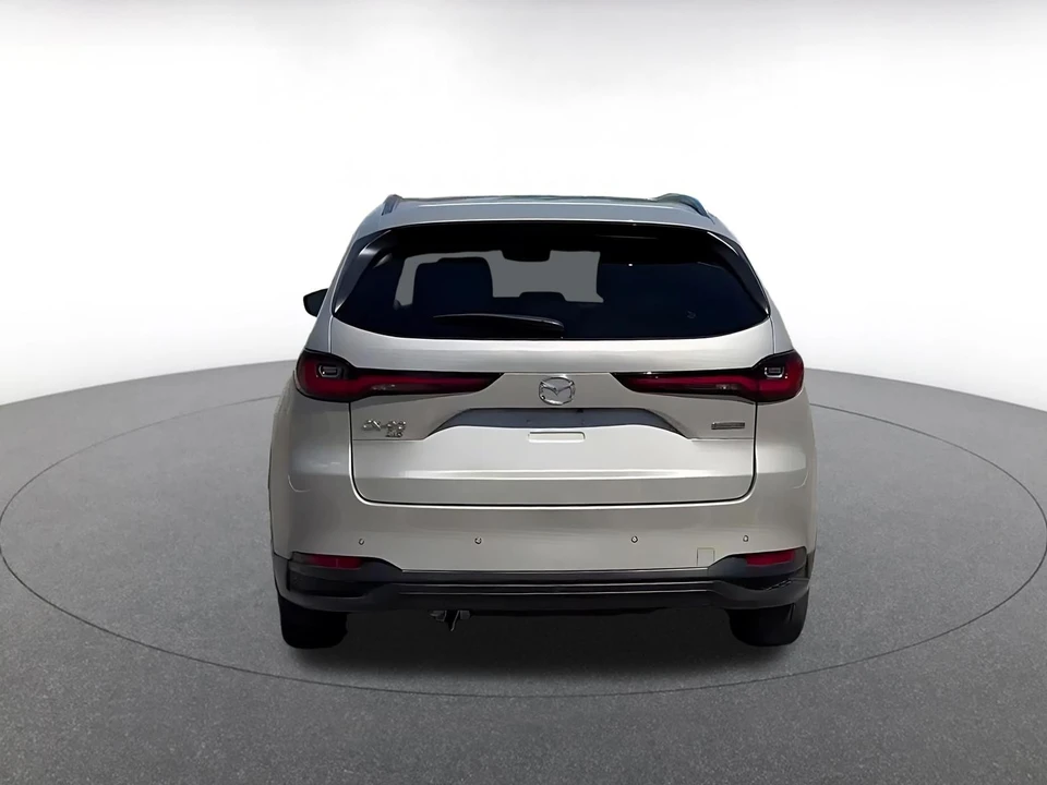 2025 Mazda CX-90 - Image 10 of 31