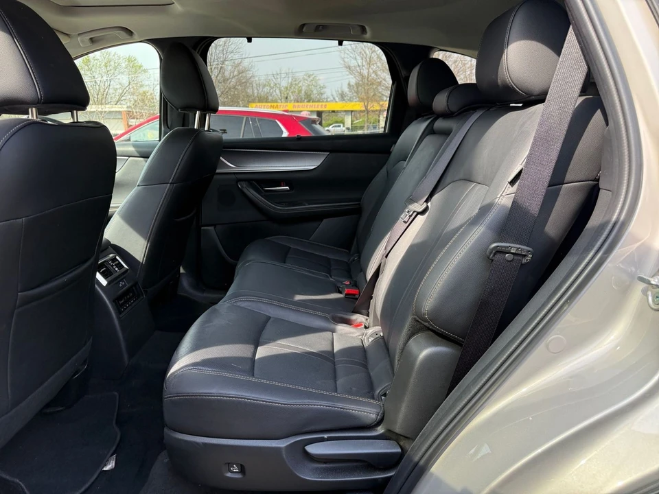 2025 Mazda CX-90 - Image 22 of 31