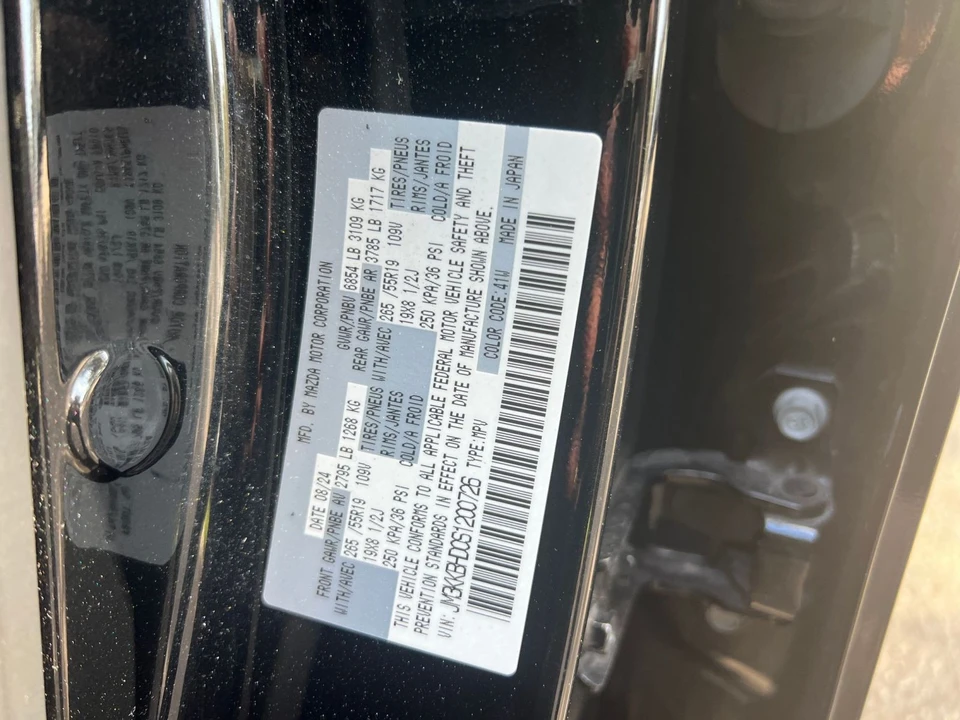2025 Mazda CX-90 - Image 29 of 31