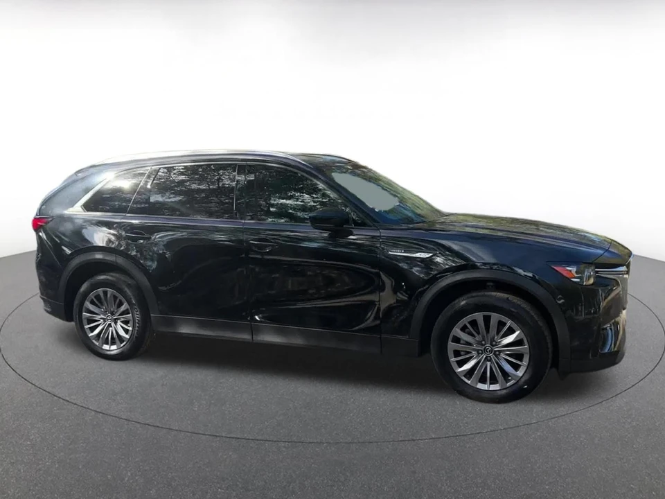 2025 Mazda CX-90 - Image 13 of 31