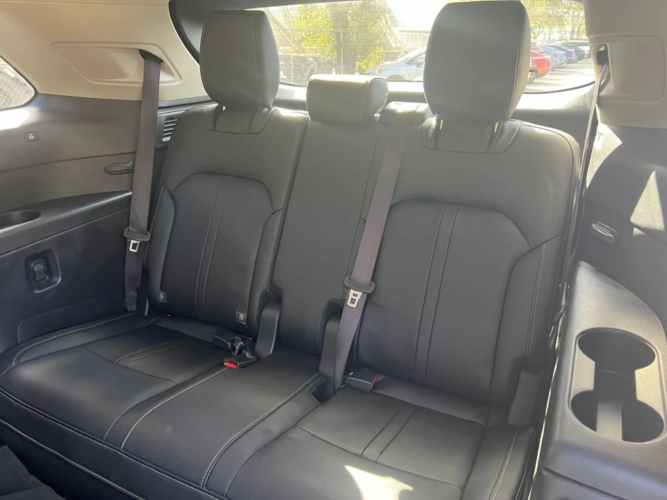 2025 Mazda CX-90 - Image 28 of 31