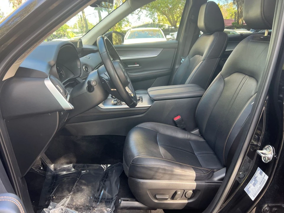 2025 Mazda CX-90 - Image 25 of 31