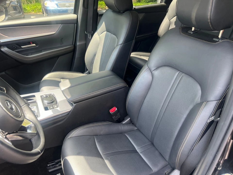 2025 Mazda CX-90 - Image 21 of 31