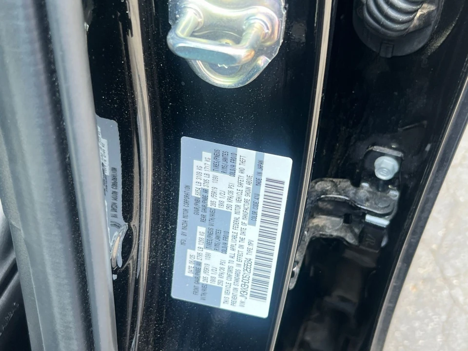 2025 Mazda CX-90 - Image 24 of 31