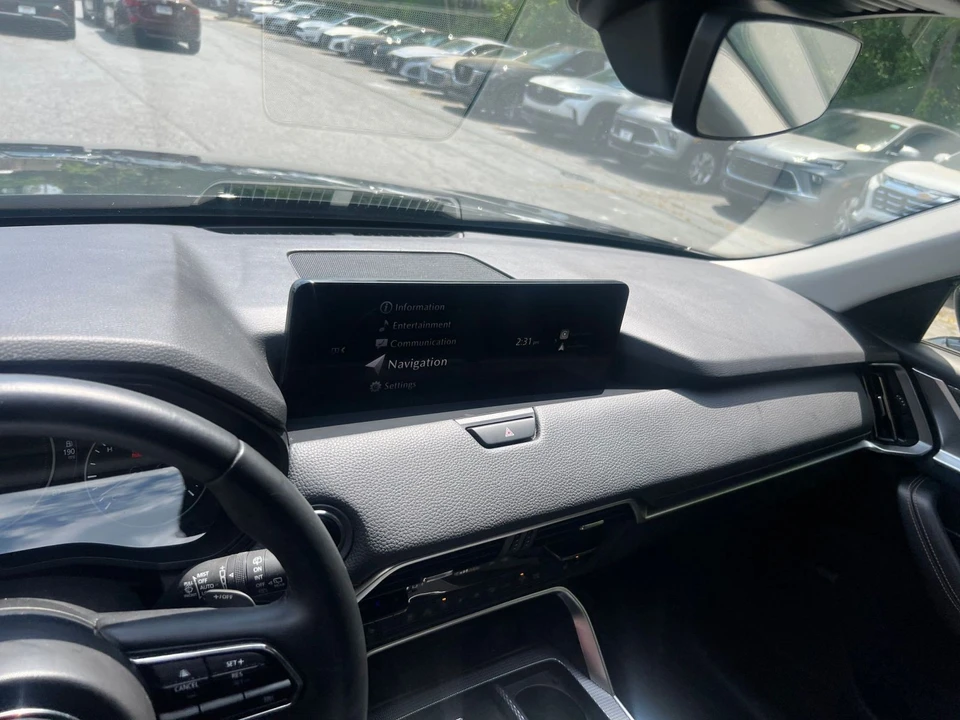 2025 Mazda CX-90 - Image 14 of 31