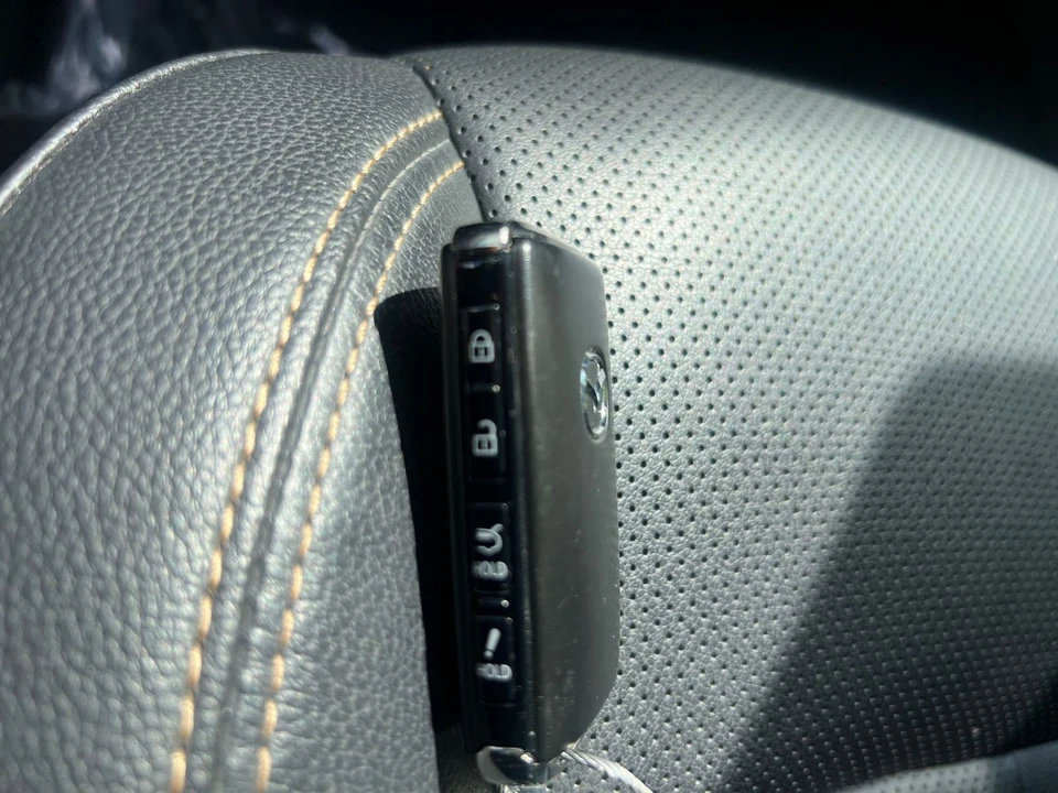 2025 Mazda CX-90 - Image 15 of 31