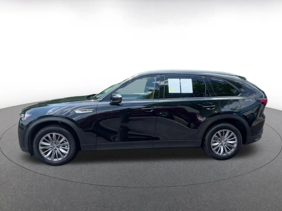 2025 Mazda CX-90 - Image 7 of 31