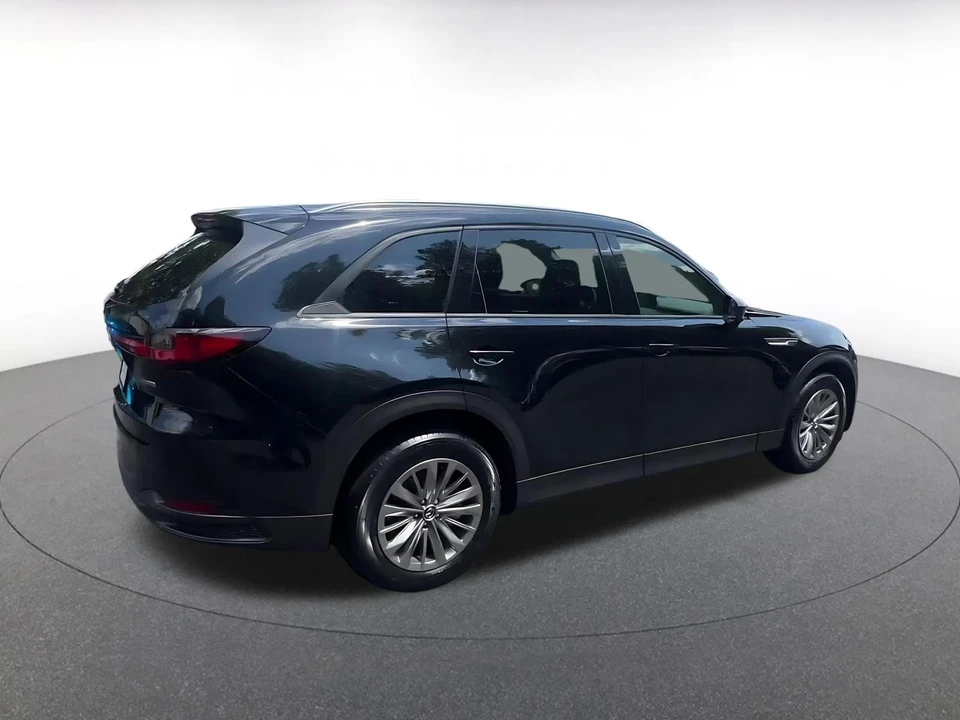 2025 Mazda CX-90 - Image 12 of 31