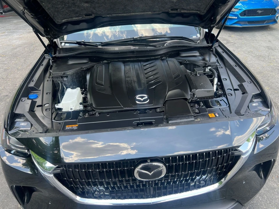 2025 Mazda CX-90 - Image 27 of 31
