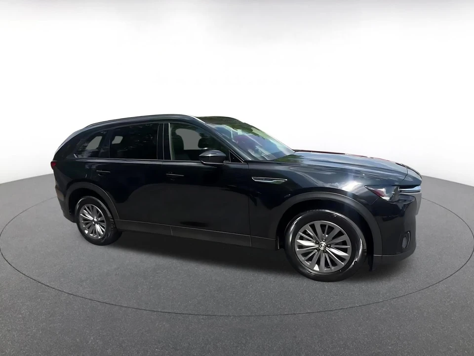 2025 Mazda CX-90 - Image 2 of 31