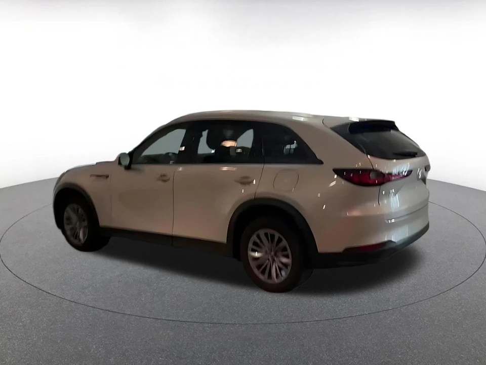 2025 Mazda CX-90 - Image 16 of 31