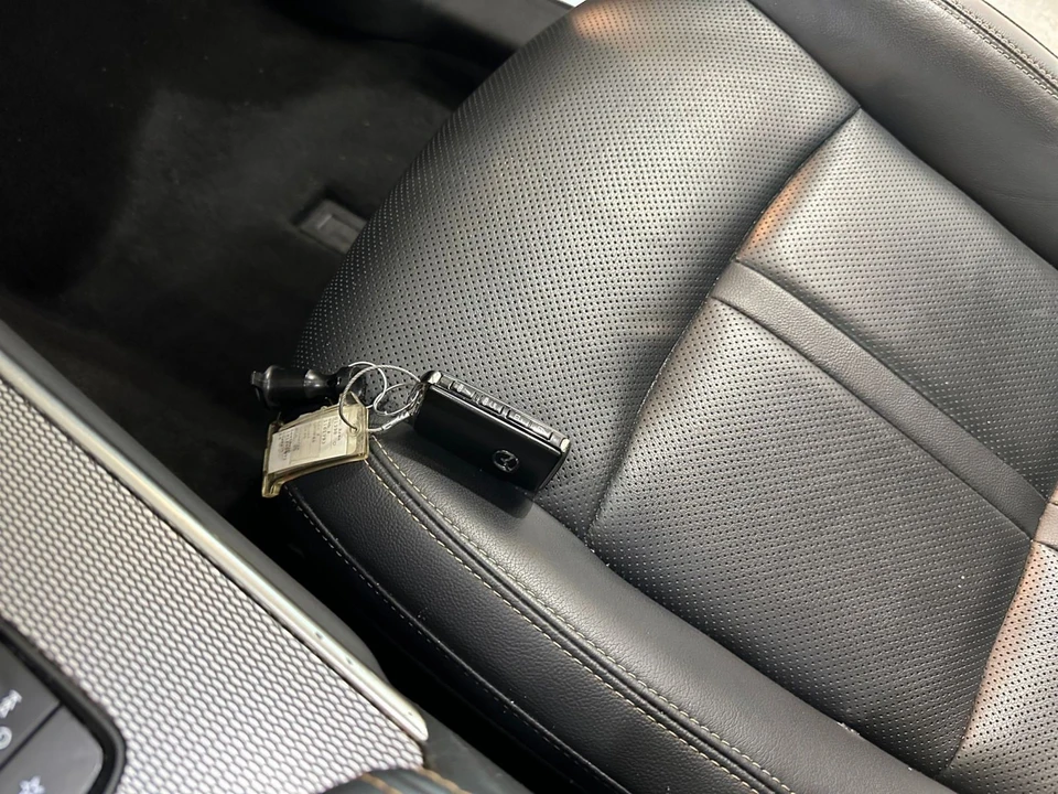 2025 Mazda CX-90 - Image 23 of 31