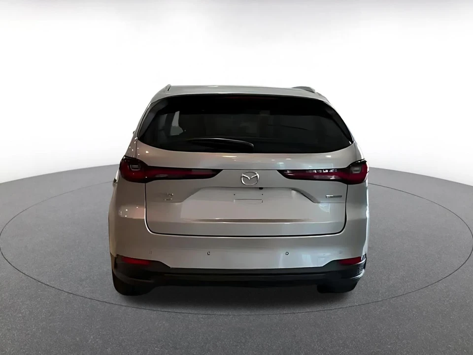 2025 Mazda CX-90 - Image 11 of 31