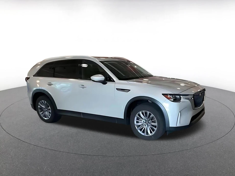 2025 Mazda CX-90 - Image 2 of 31