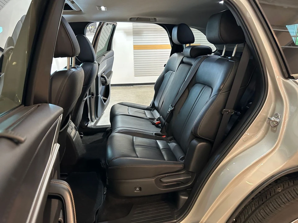 2025 Mazda CX-90 - Image 29 of 31