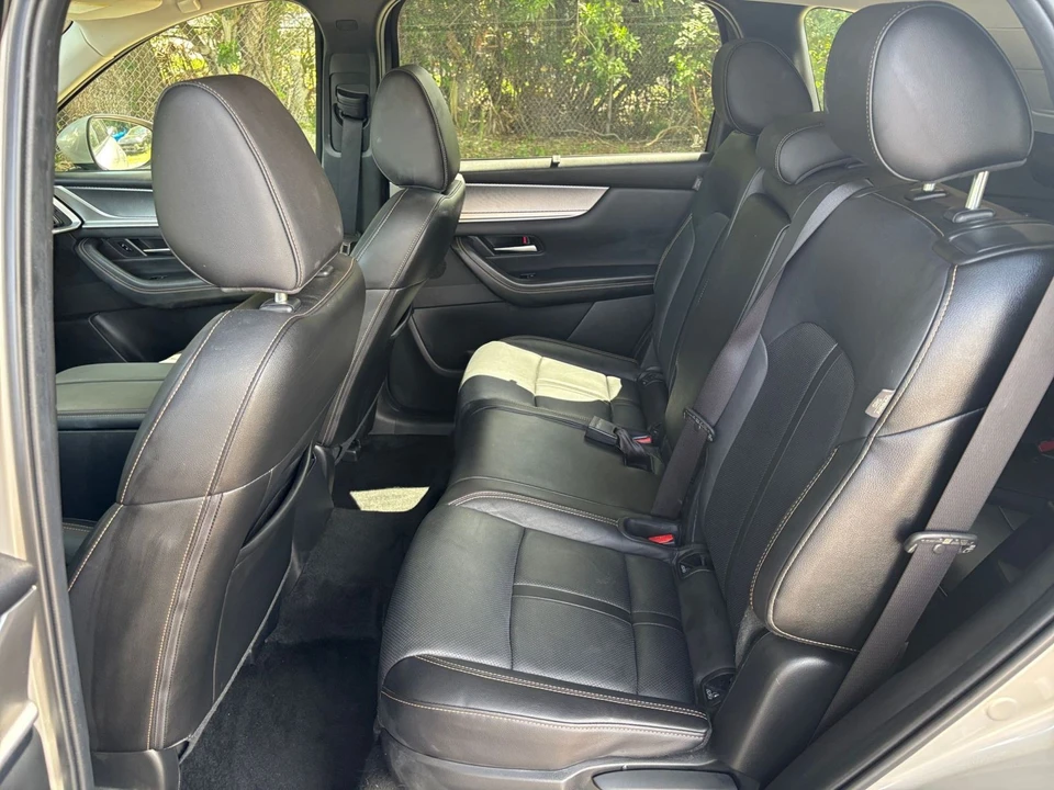 2025 Mazda CX-90 - Image 29 of 31