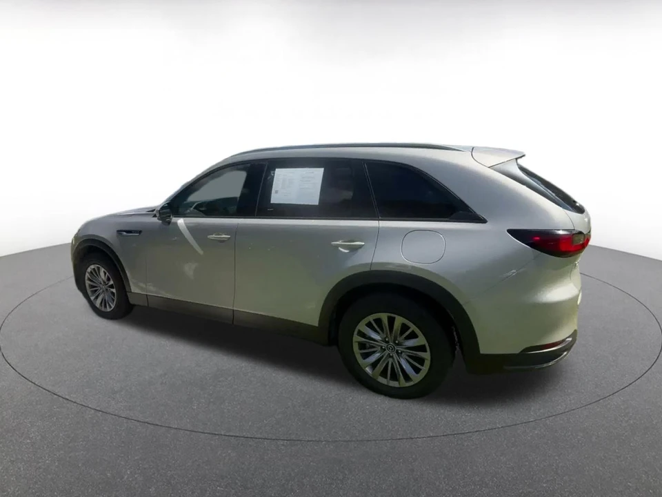 2025 Mazda CX-90 - Image 11 of 31