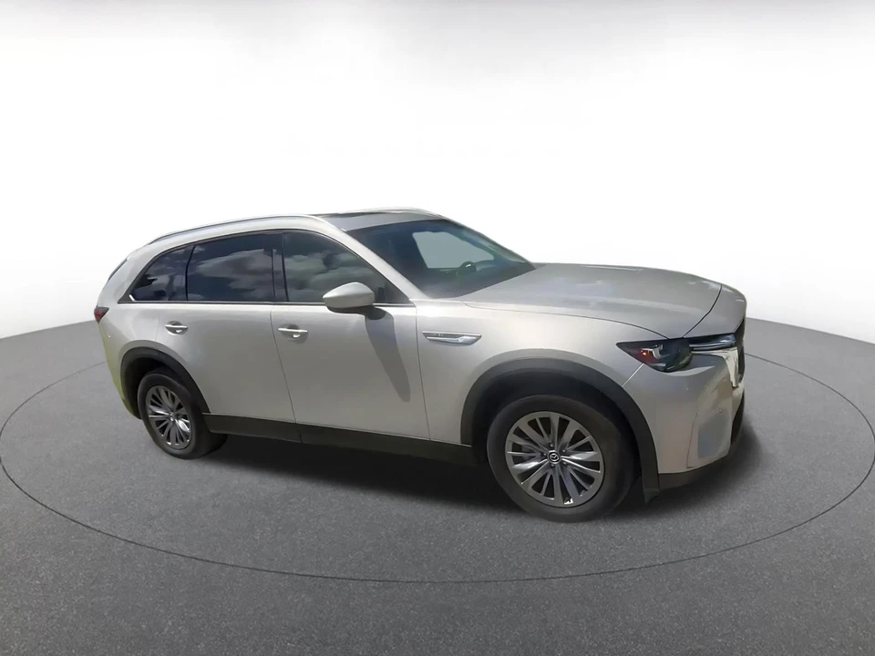 2025 Mazda CX-90 - Image 2 of 31