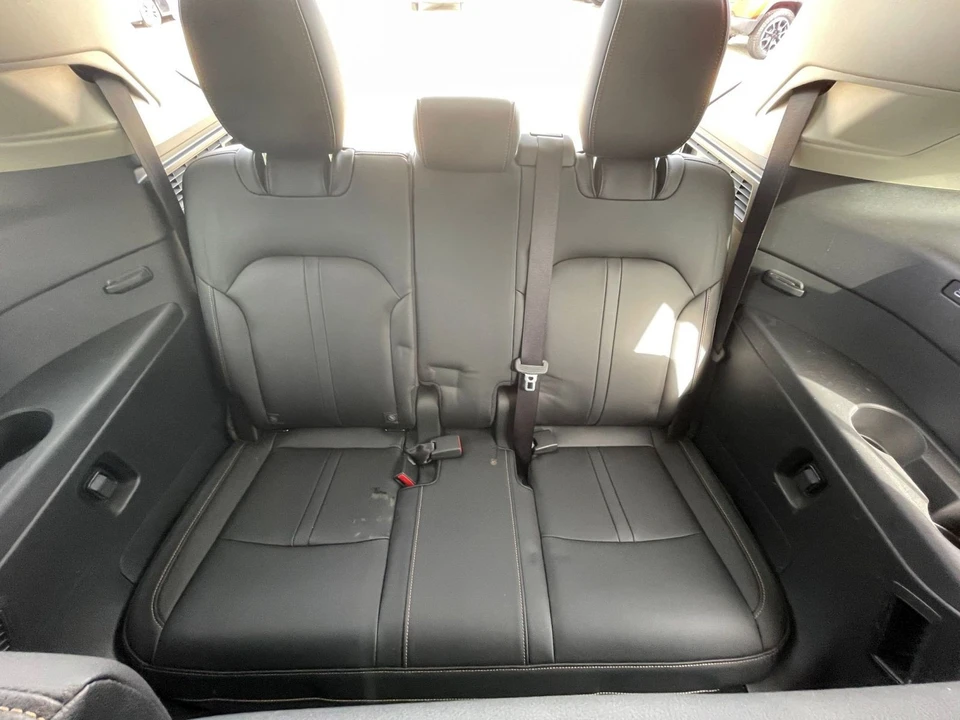 2025 Mazda CX-90 - Image 26 of 31