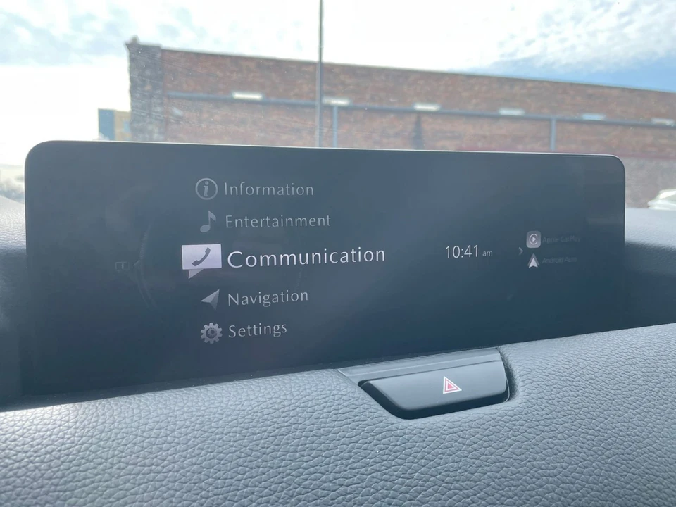 2025 Mazda CX-90 - Image 16 of 31