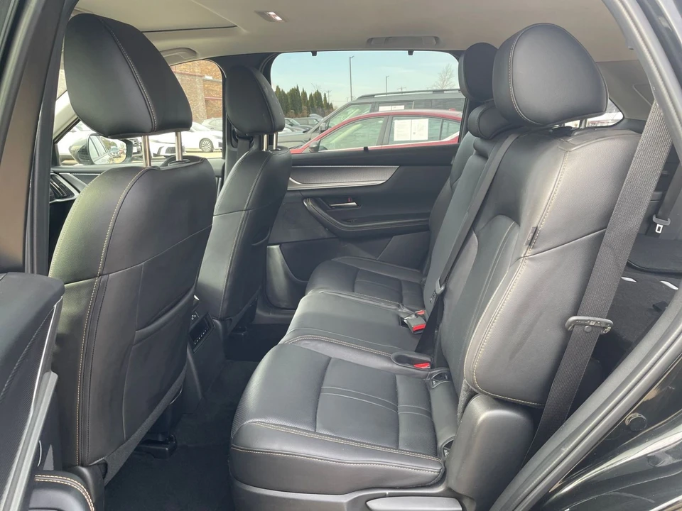 2025 Mazda CX-90 - Image 22 of 31