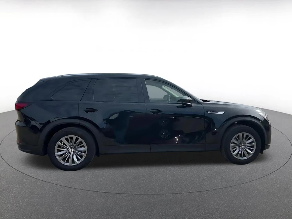 2025 Mazda CX-90 - Image 13 of 31