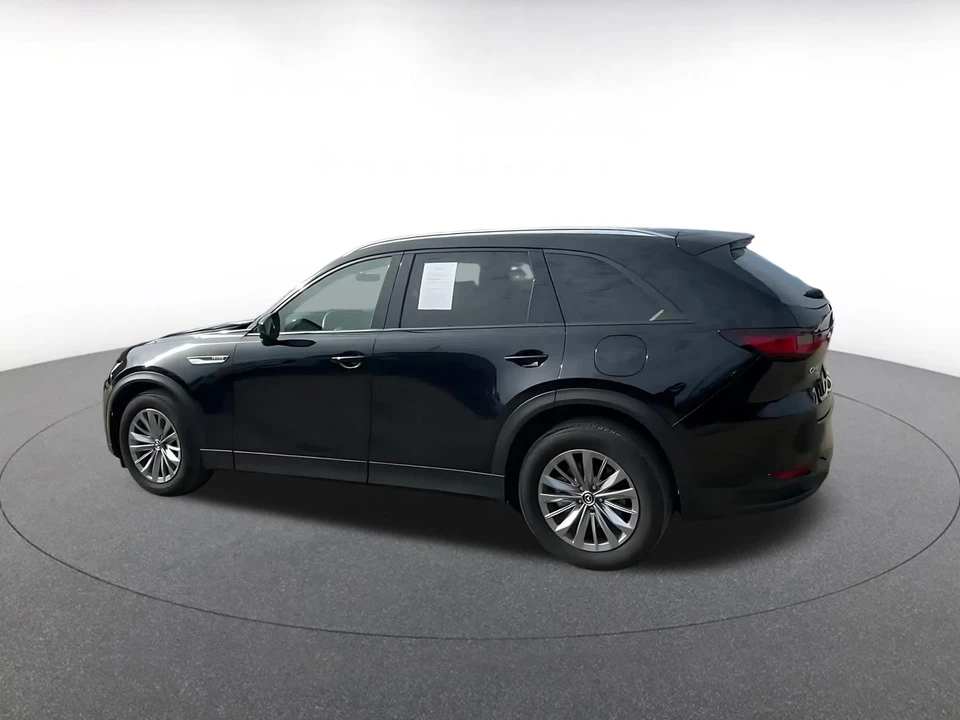 2025 Mazda CX-90 - Image 8 of 31