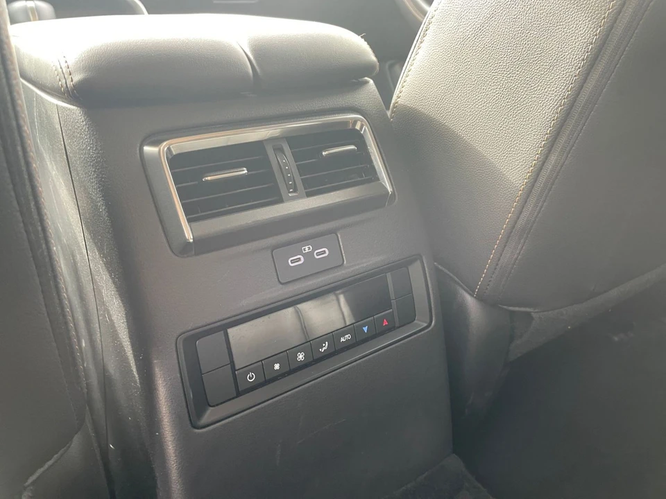 2025 Mazda CX-90 - Image 20 of 31