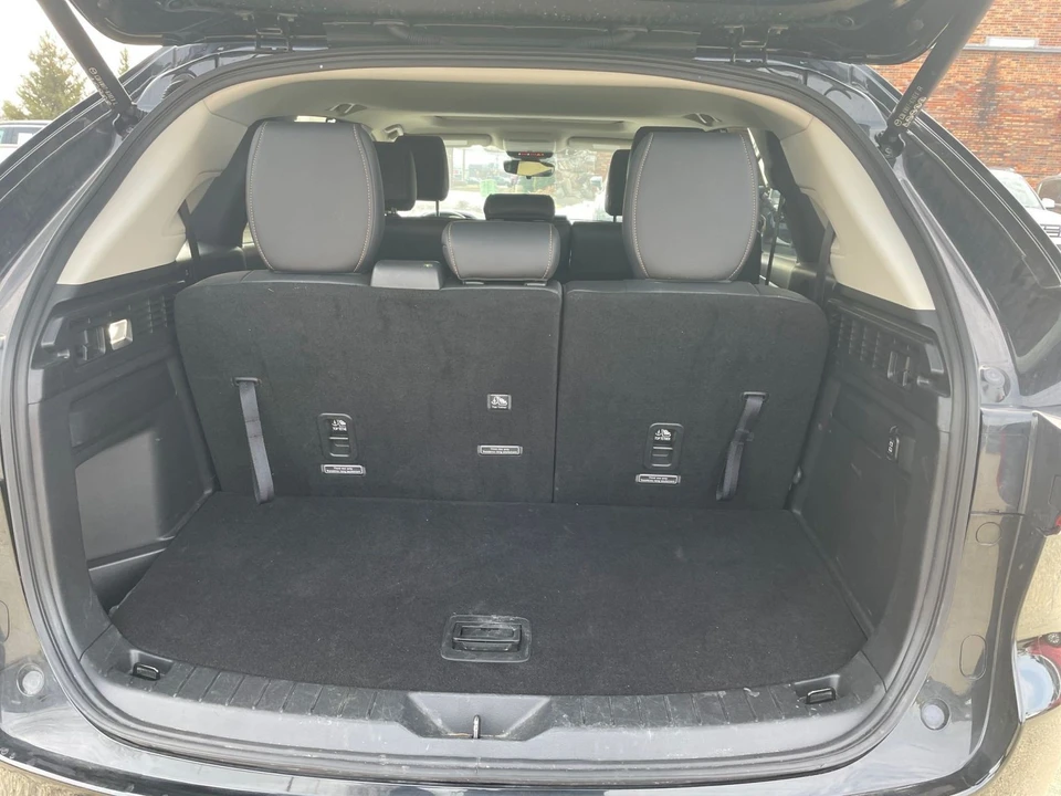 2025 Mazda CX-90 - Image 29 of 31