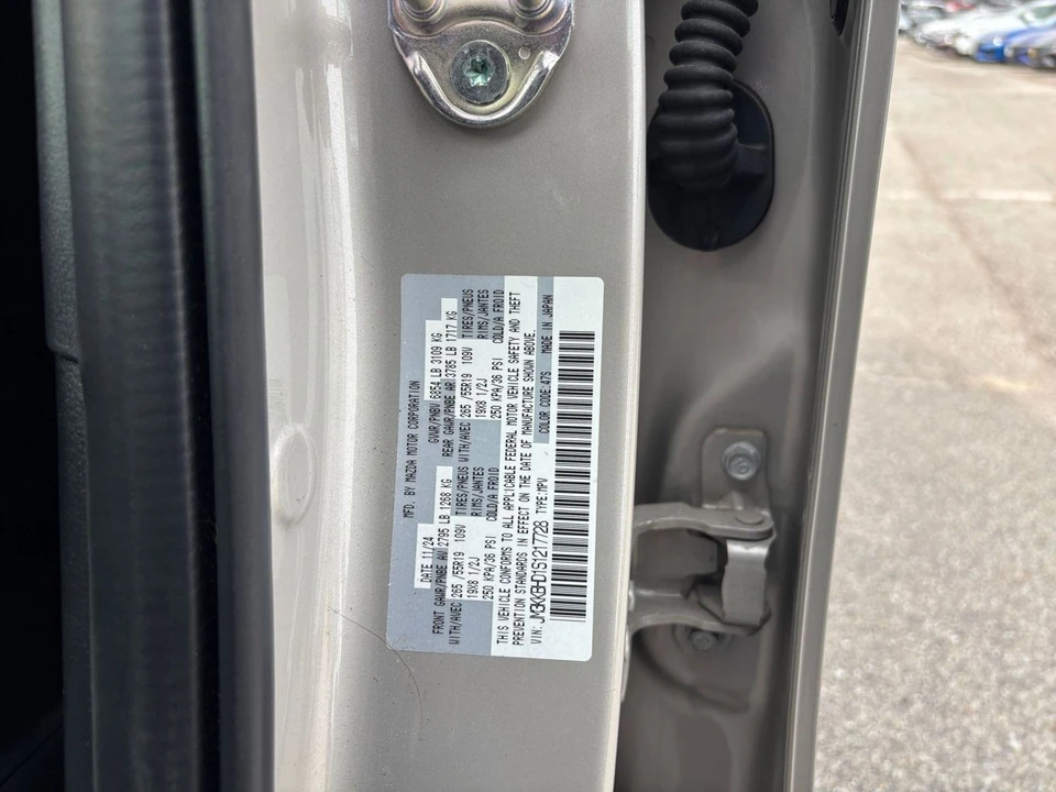 2025 Mazda CX-90 - Image 19 of 31