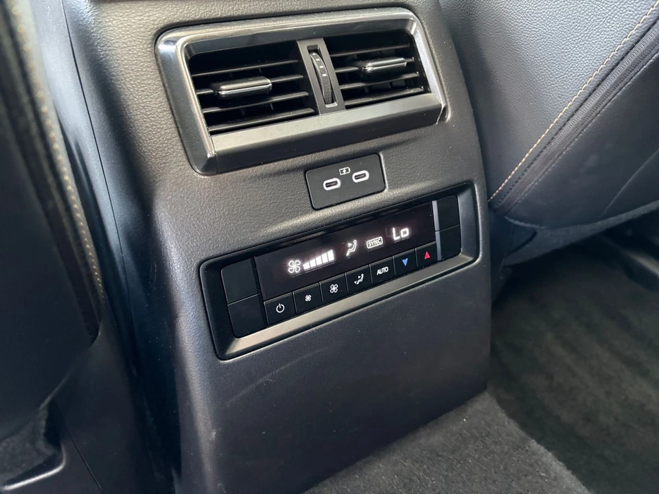 2025 Mazda CX-90 - Image 29 of 31