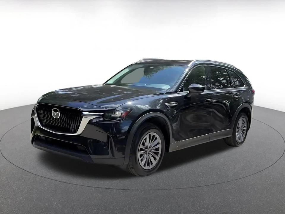 2025 Mazda CX-90 - Image 11 of 31