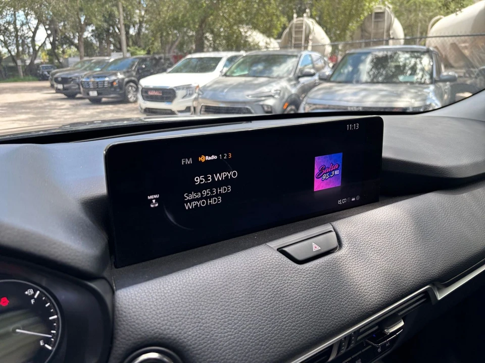 2025 Mazda CX-90 - Image 23 of 31