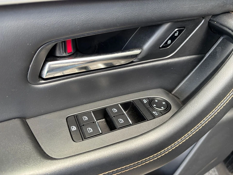 2025 Mazda CX-90 - Image 20 of 31
