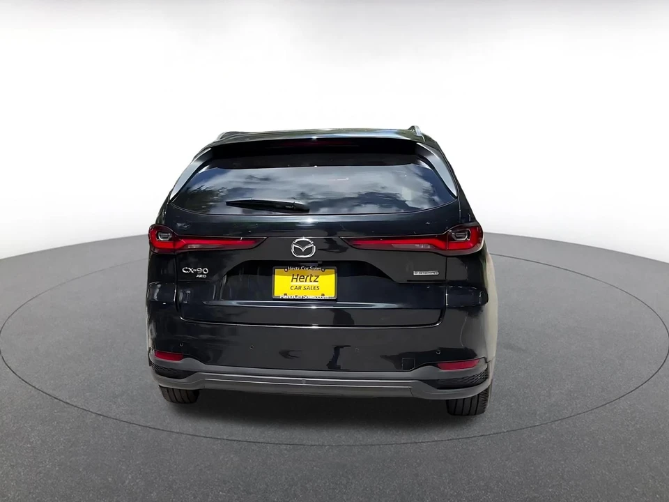 2025 Mazda CX-90 - Image 16 of 31