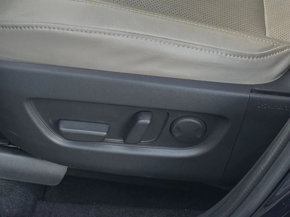 2025 Mazda CX-90 - Image 20 of 31