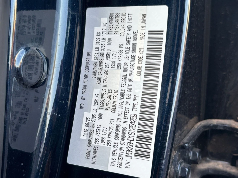 2025 Mazda CX-90 - Image 29 of 31