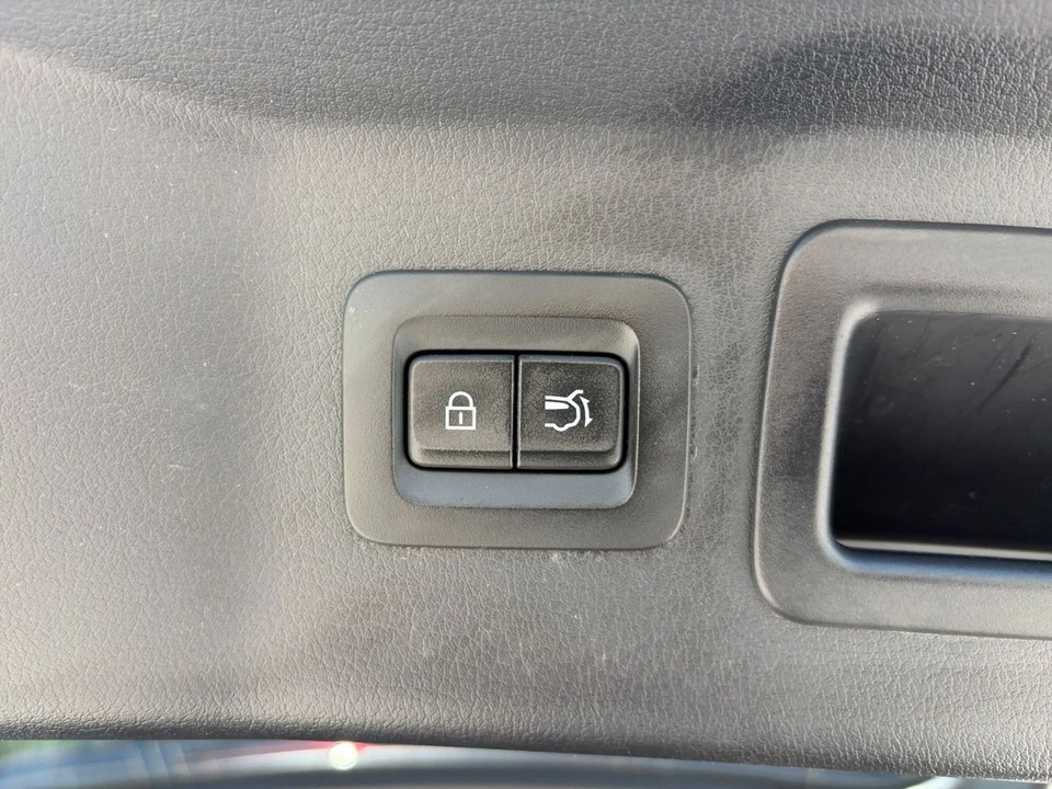 2025 Mazda CX-90 - Image 22 of 31